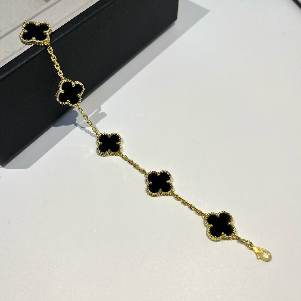 [Glow Jewelry] CLOVER 5 MOTIF ONYXS BRACELET COLLECTION