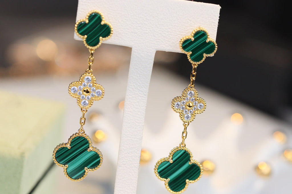 ¡®Glow¡¯CLOVER EARRINGS GOLD MALACHITE DIAMOND 3 MOTIF