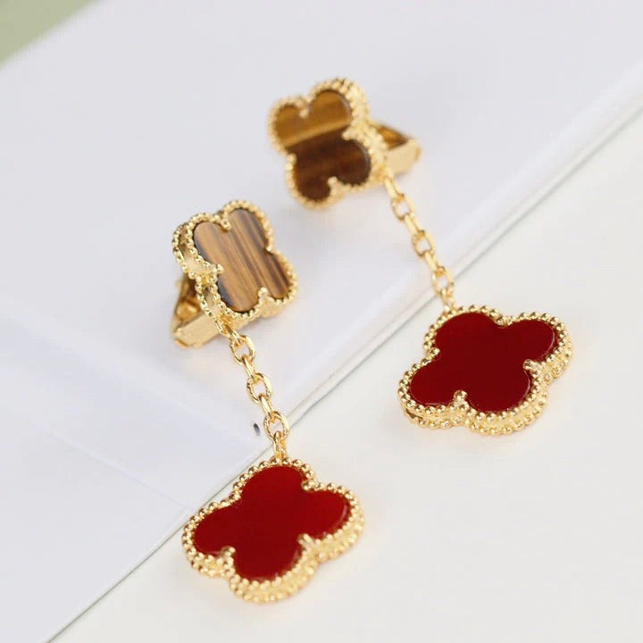 ¡®Glow¡¯CLOVER  2 MOTIF  TIGER EYE CARNELIAN EARRINGS