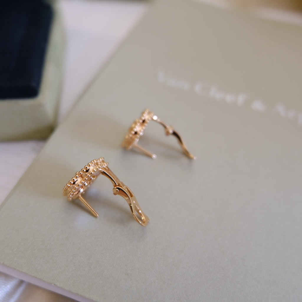 ¡®Glow¡¯LUCKY PINK GOLD WHITE MOP EARRINGS