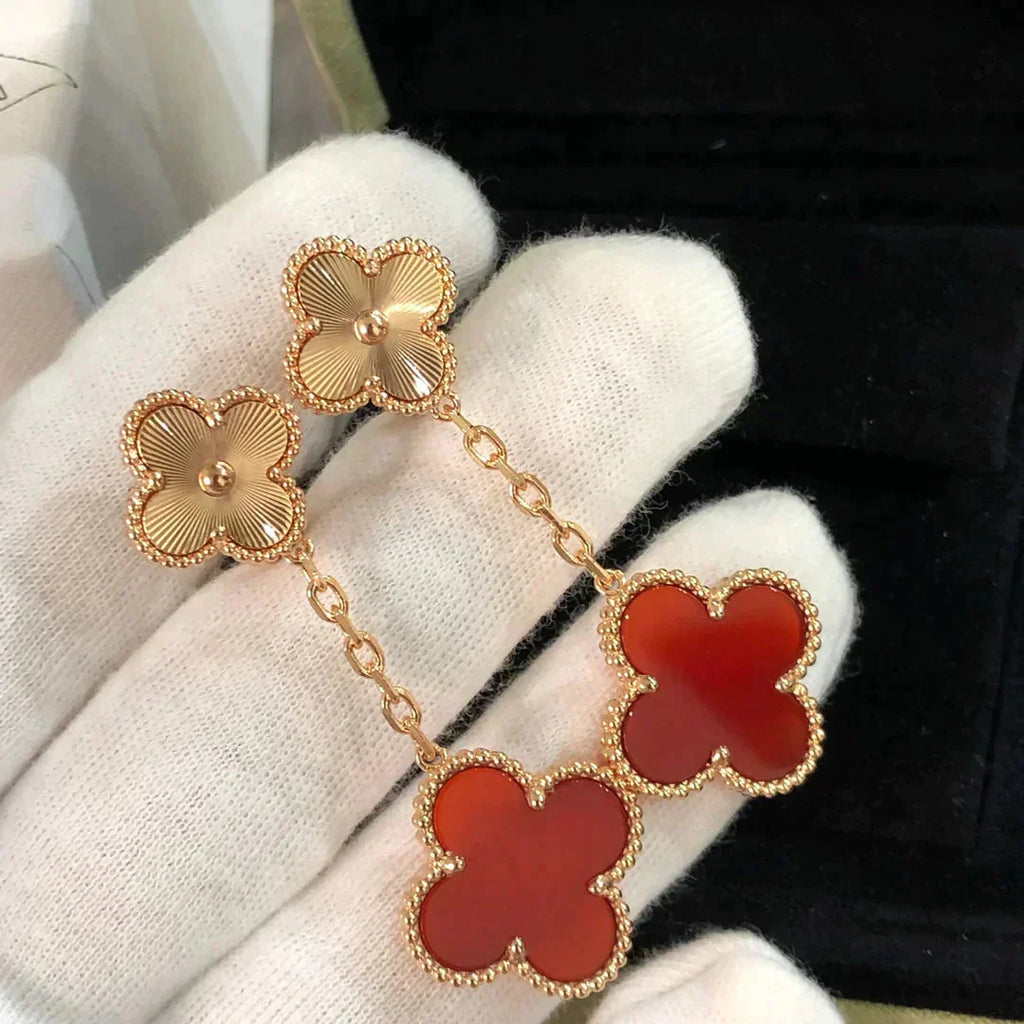 ¡®Glow¡¯CLOVER 2 MOTIF  LASER CARNELIAN EARRINGS