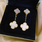 ¡®Glow¡¯CLOVER 2 MOTIF WHITE MOP EARRINGS