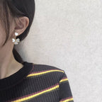 ¡®Glow¡¯CLOVER SWEET WHITE MOP EARRINGS