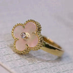 ¡®Glow¡¯CLOVER PINK MOP RING GOLD DIAMOND