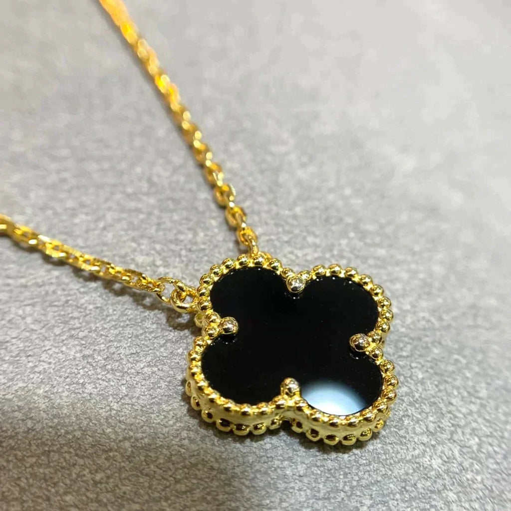 ¡®Glow¡¯CLOVER 15MM BLACK ONYX SINGLE FLOWER NECKLACE