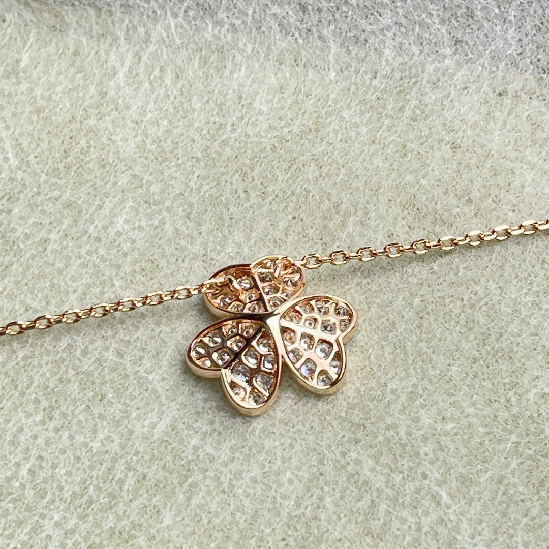 ¡®Glow¡¯FLOWER DIAMOND NECKLACE