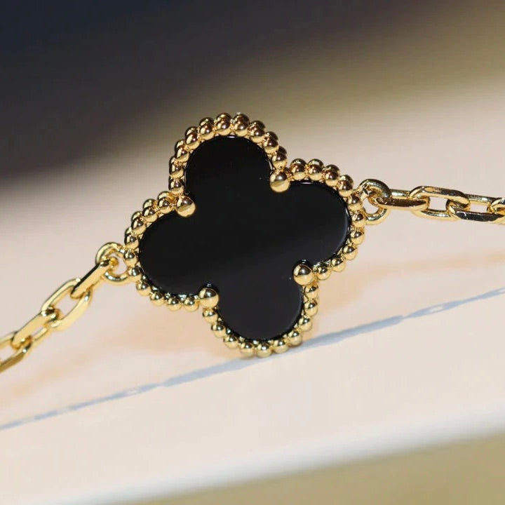 ¡®Glow¡¯CLOVER 20 MOTIFS ONYX NECKLACE