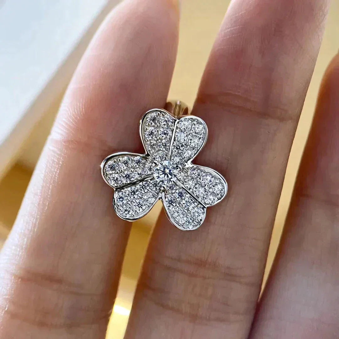 ¡®Glow¡¯CLOVER COMOS DIAMOND EARRINGS SILVER