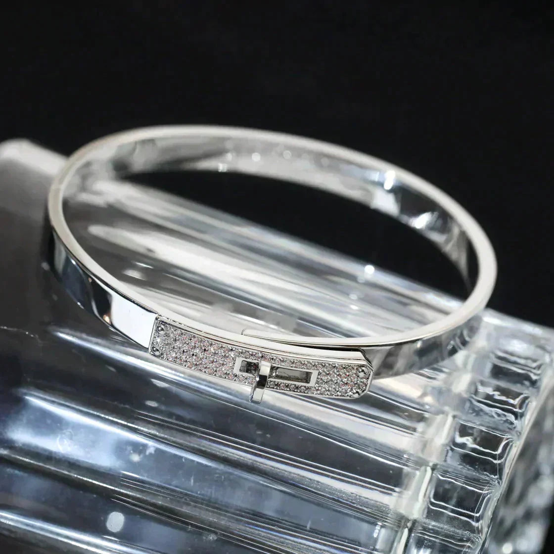 GlowKELLY SILVER DIAMOND BRACELET