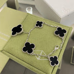 ¡®Glow¡¯CLOVER 5 MOTIFS SIVLER ONYX BRACELET