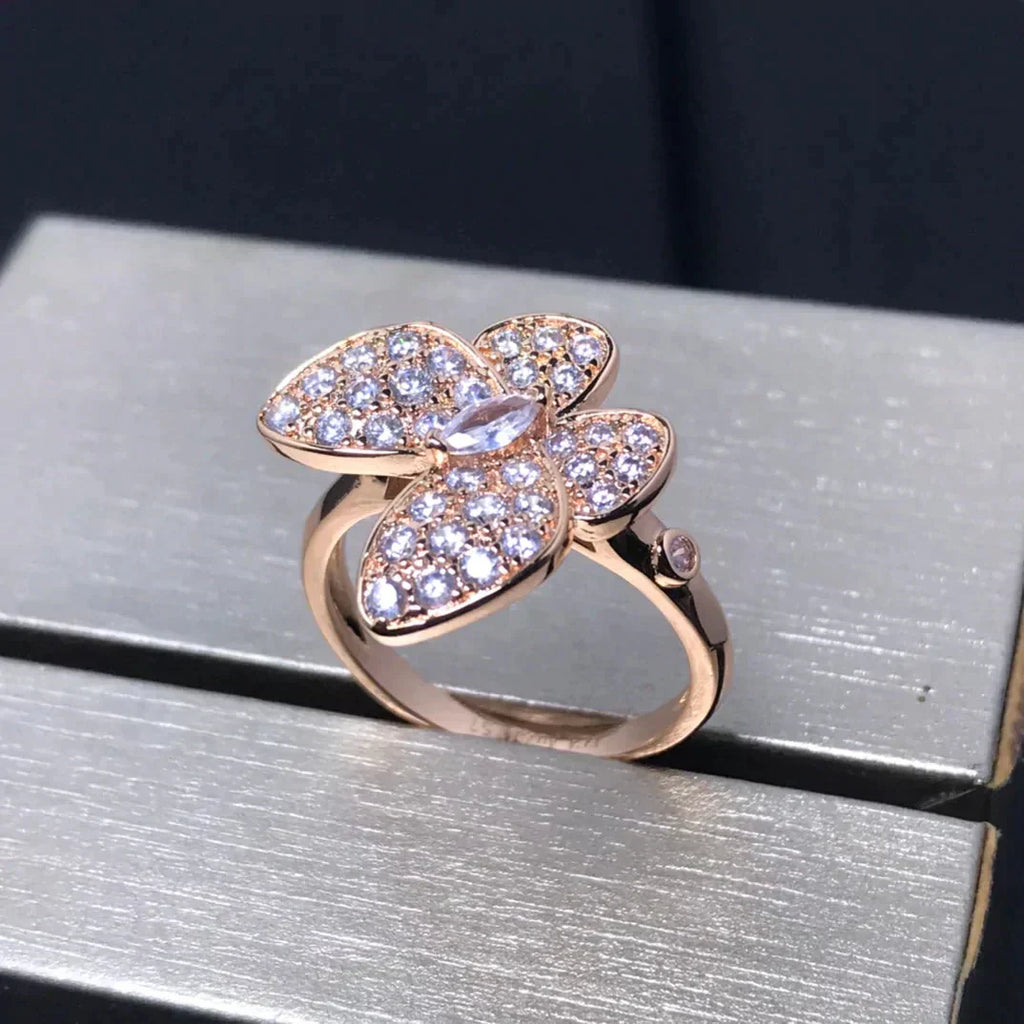 ¡®Glow¡¯BUTTERFLY PINK GOLD DIAMOND RING