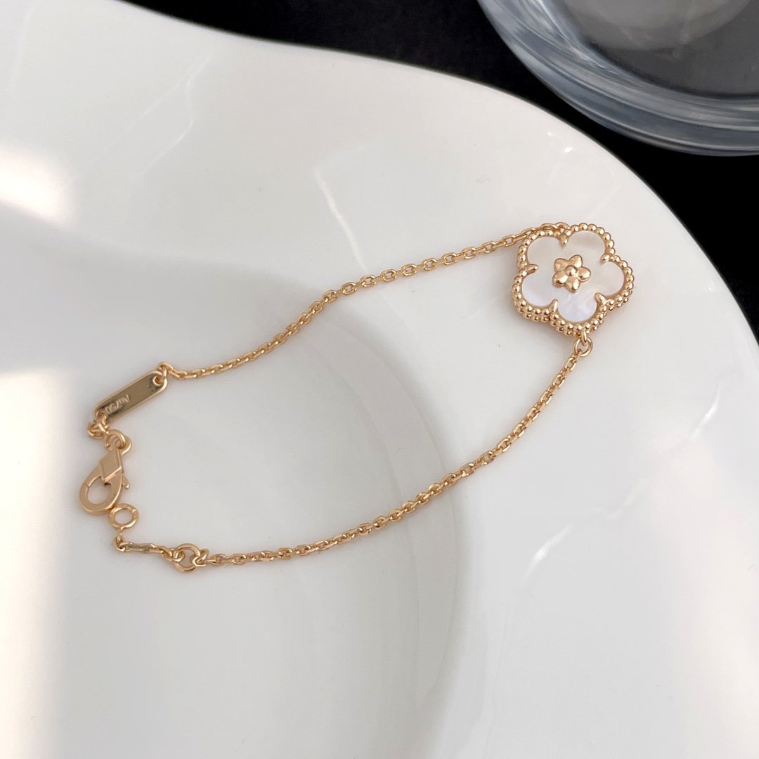 ¡®Glow¡¯LUCKY SPRING ROSE GOLD MOP BRACELET