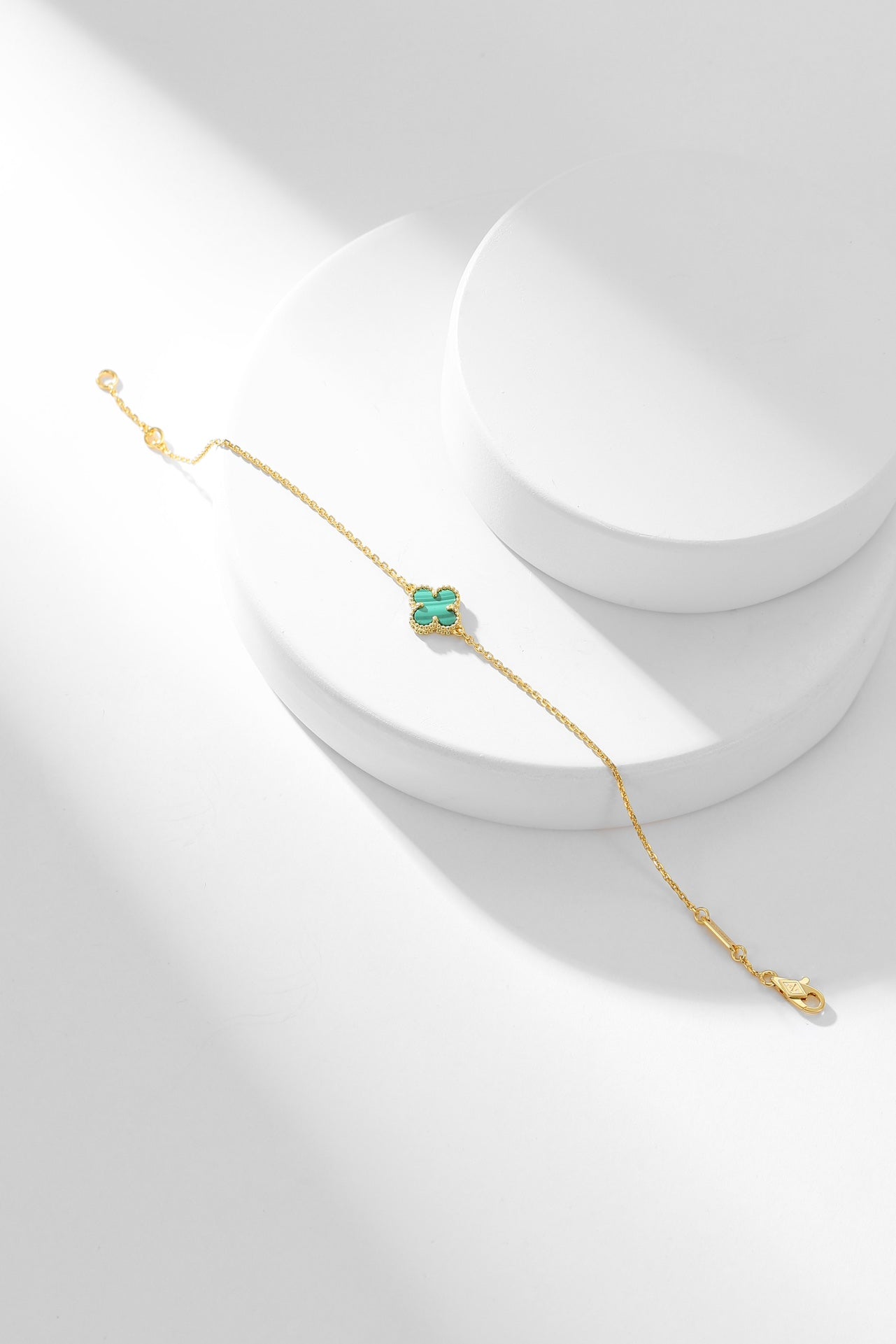 ¡®Glow¡¯CLOVER BRACELET MALACHITE 1 MOTIF