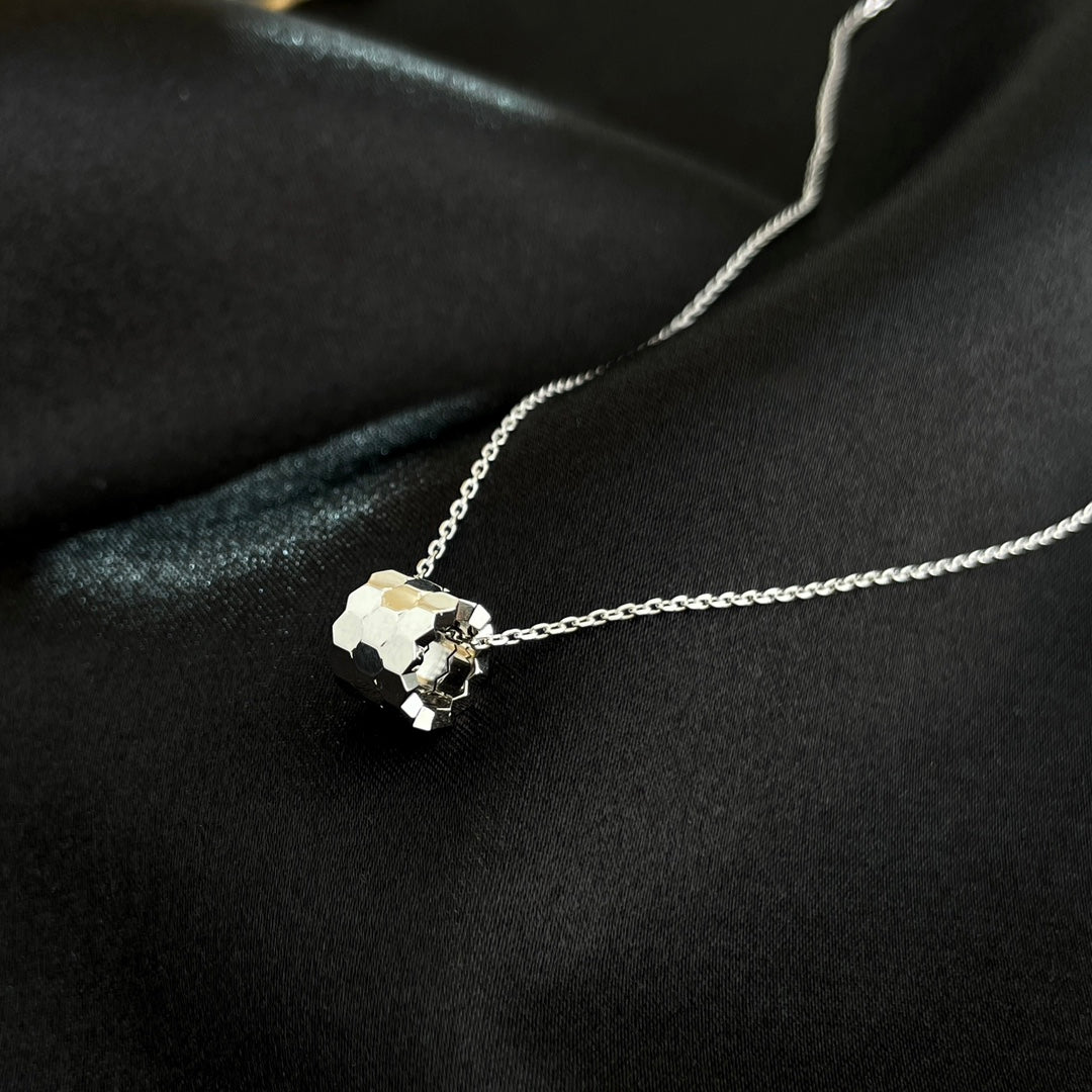 GlowBEE MINI NECKLACE
