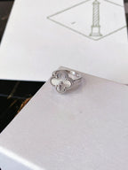¡®Glow¡¯CLOVER SILVER RING