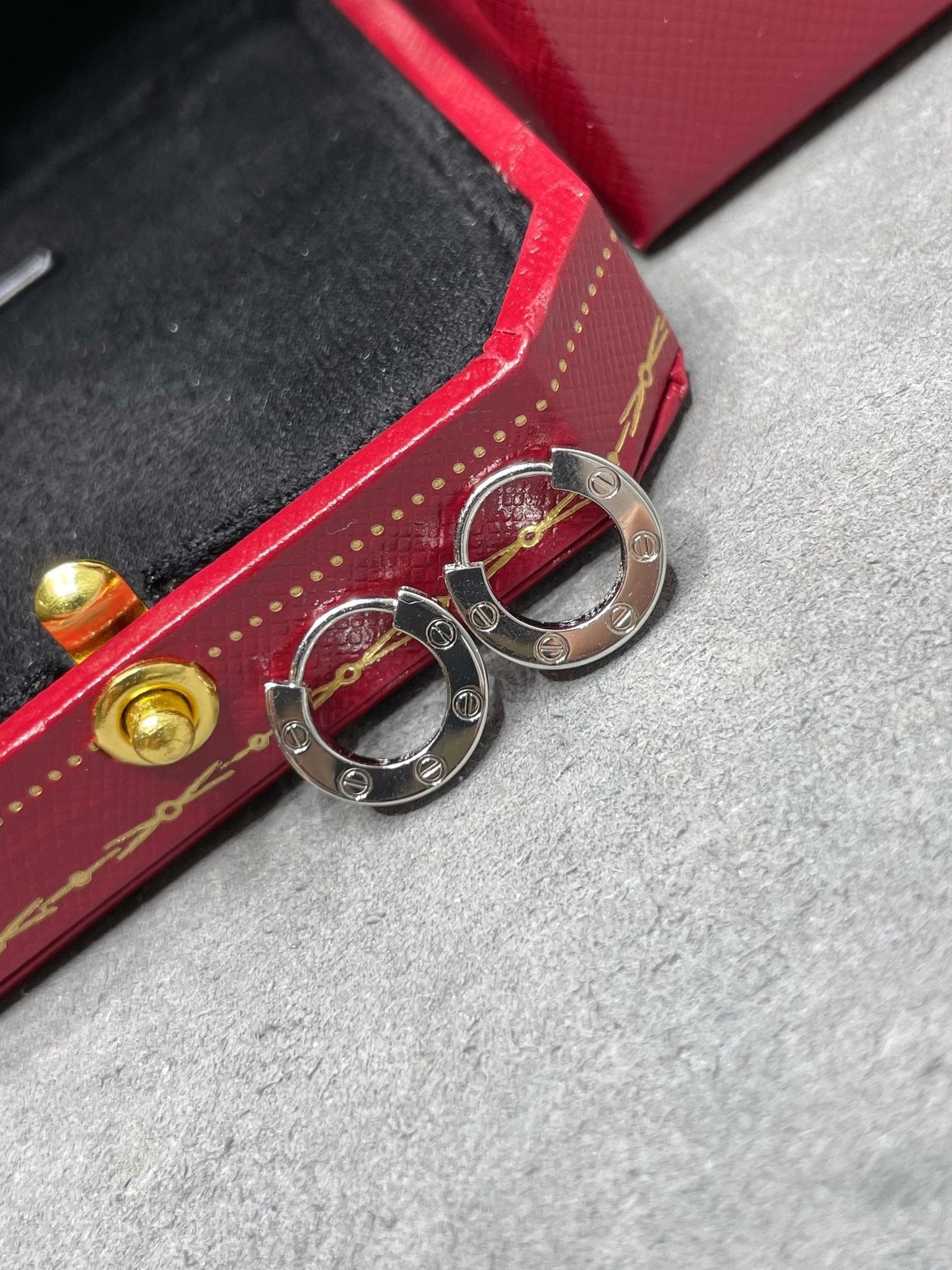 GlowLOVE MINI EARRINGS