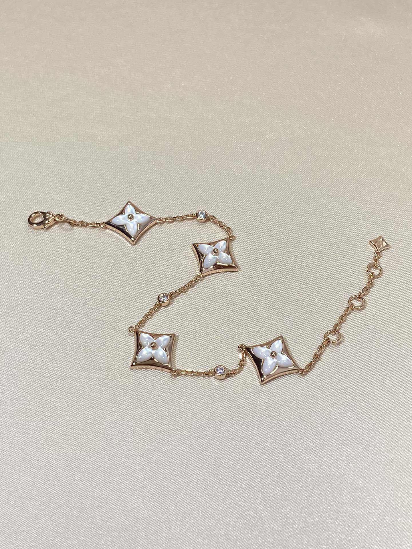 GlowSTAR 4 MOTIF MOP DIAMOND PINK GOLD BRACELET