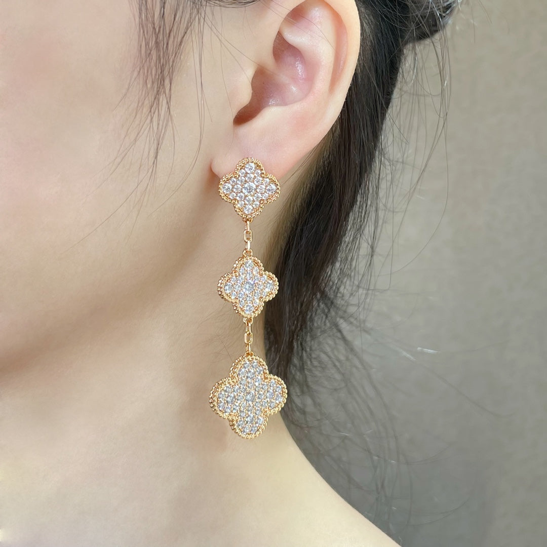 ¡®Glow¡¯CLOVER 3 MOTIFS DIAMOND PAVED ROSE GOLD EARRINGS