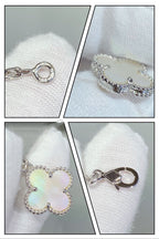 ¡®Glow¡¯CLOVER 5 MOTIF WHITE MOP SILVER BRACELET