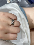 GlowLIENS EVIDENCE DIAOMOND RING