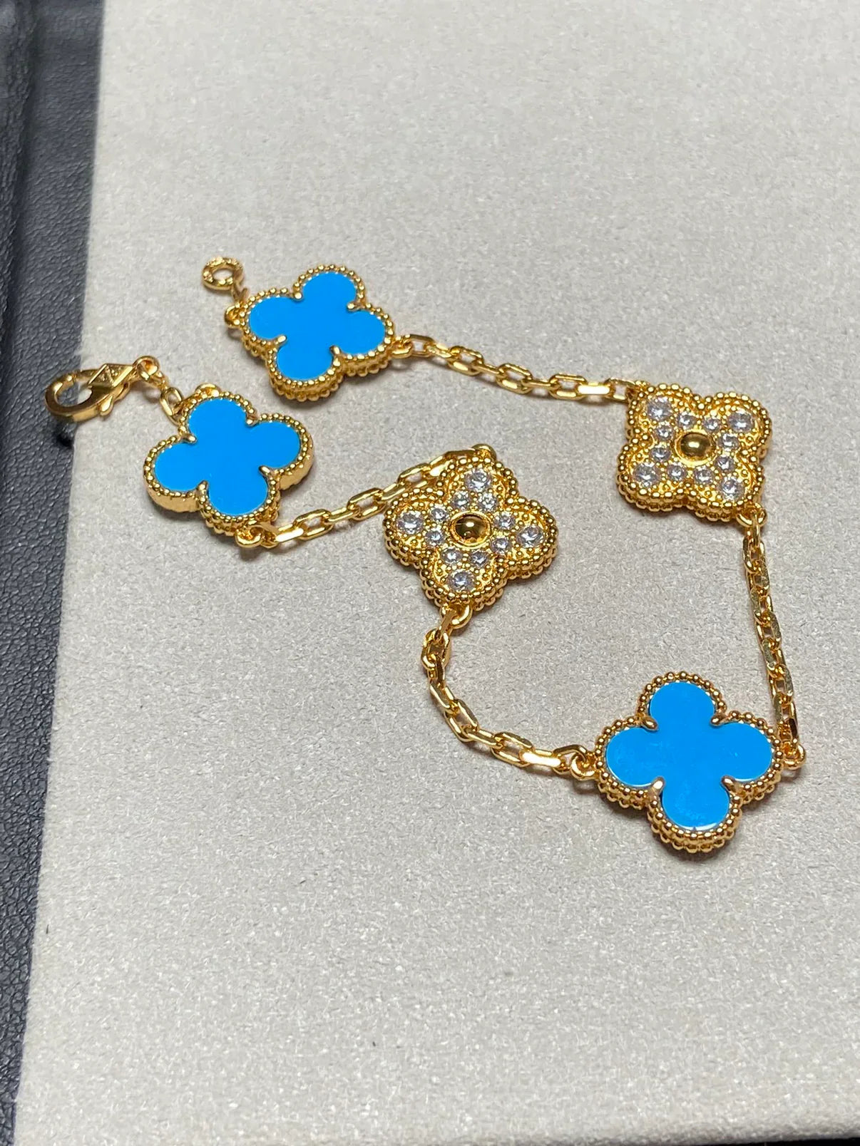 [Glow Jewelry] CLOVER 5 MOTIF BLUE AGATE BRACELET COLLECTION