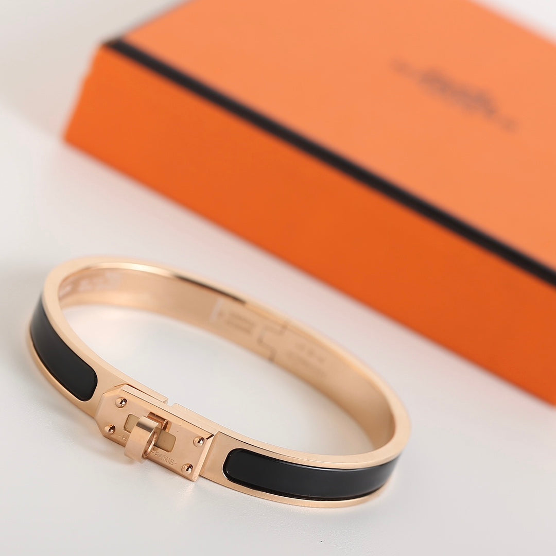 GlowHM KELLY BLACK BRACELET