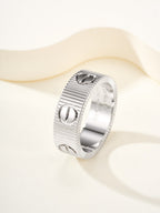 GlowNEW MODEL LOVE 6.5 MM RING