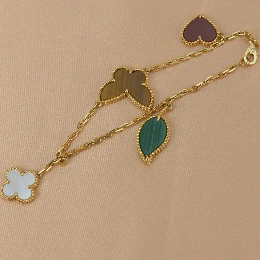 ¡®Glow¡¯LUCKY SPRING 5 MOTIF GOLD BRACELET