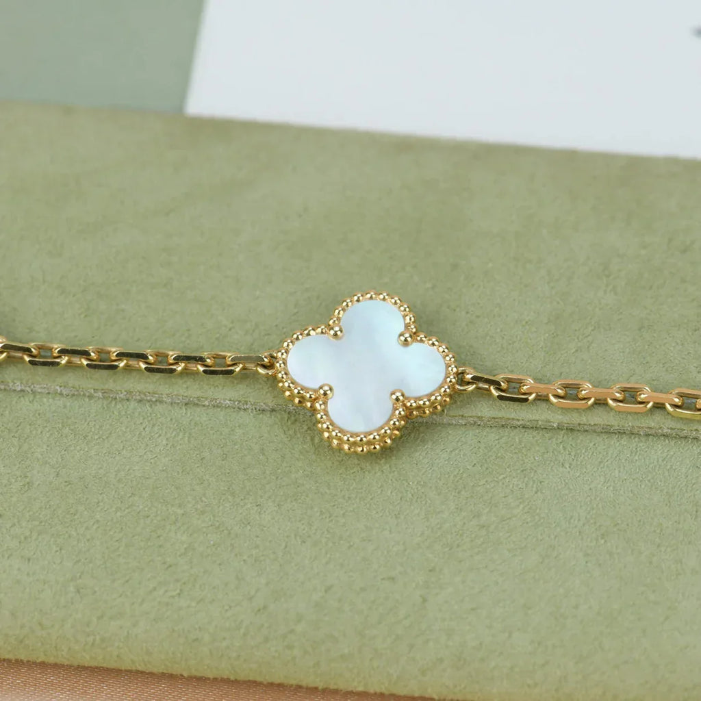 [Glow]New CLOVER WHITE PEARL MOP 5 MOTIF BRACELET COLLECTION