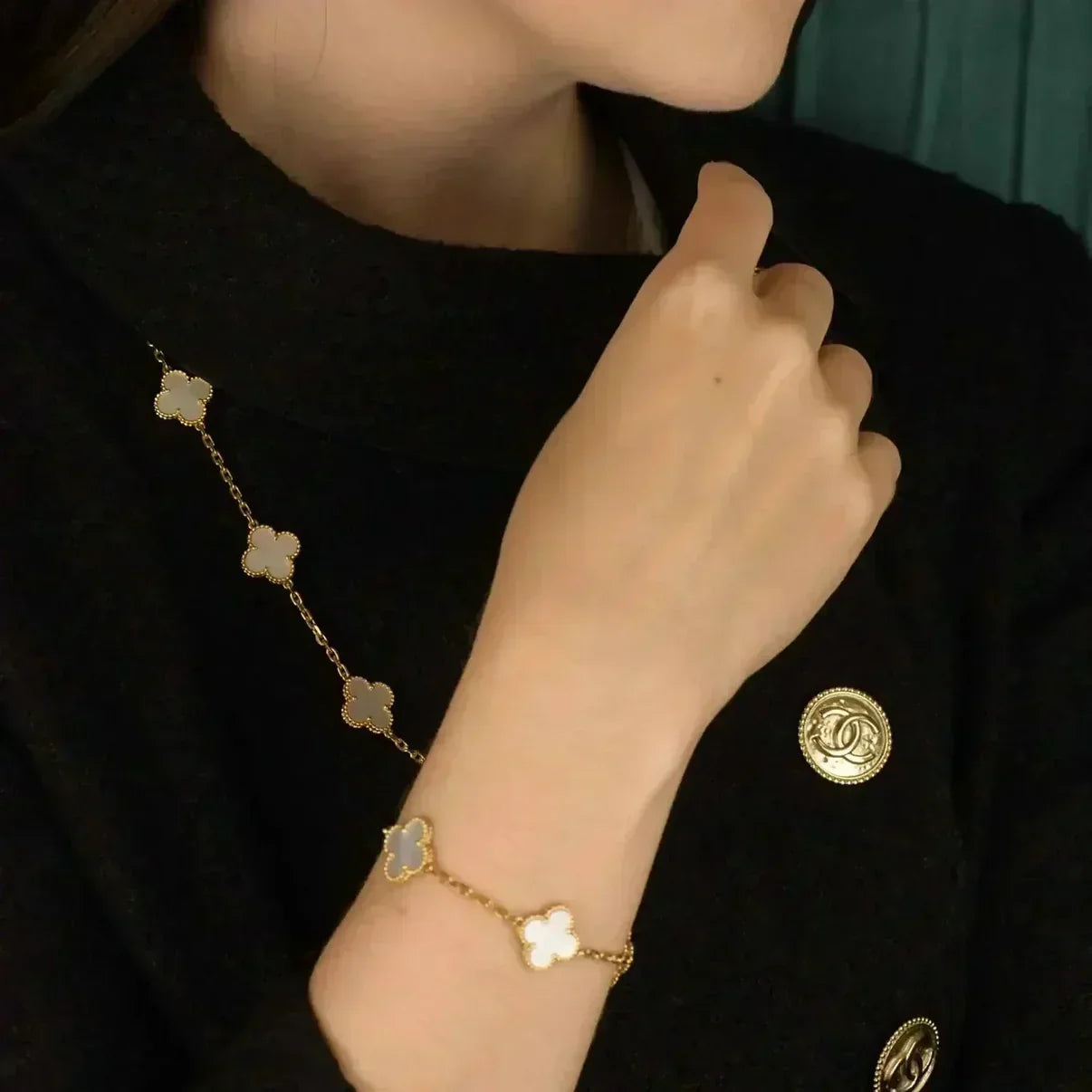[Glow]New CLOVER WHITE PEARL MOP 5 MOTIF BRACELET COLLECTION