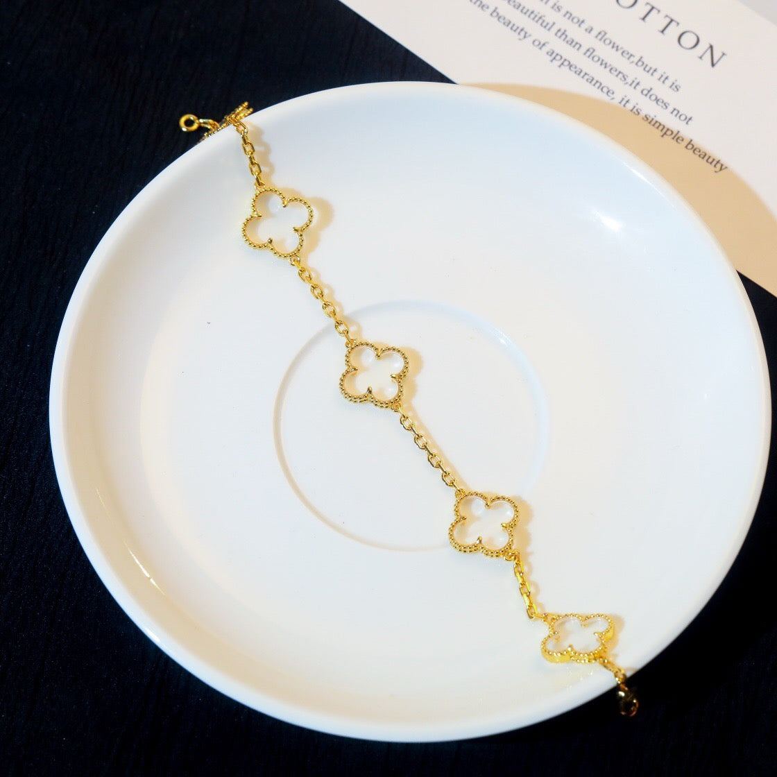 [Glow]New CLOVER 5 MOTIF ROCK CRYSTAL BRACELET