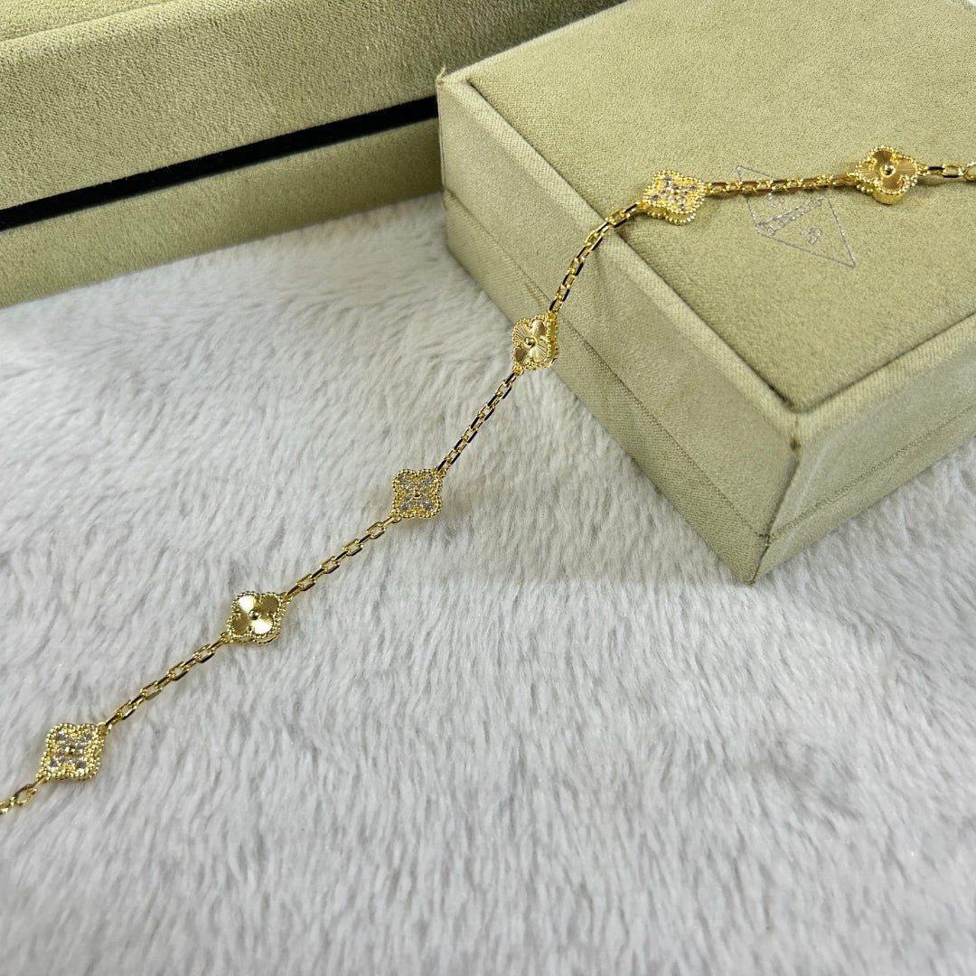 [¡®Glow¡¯]CLOVER 6 MOTIF DIAMOND LASER BRACELET