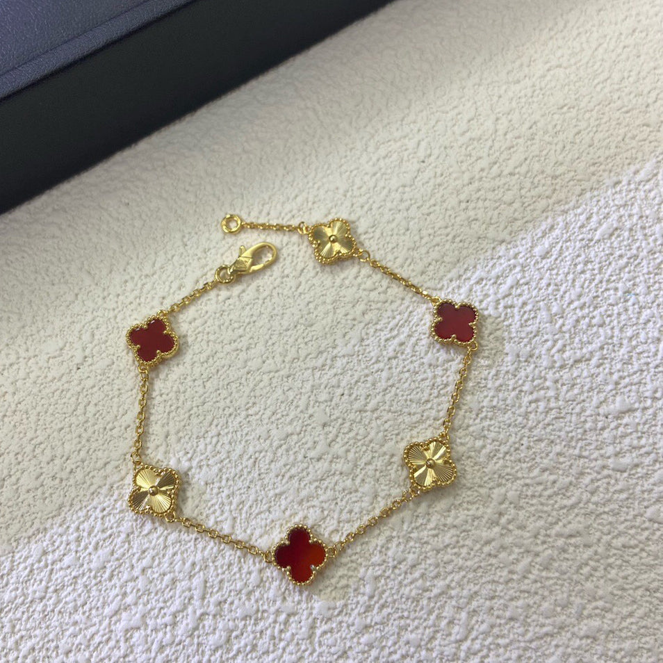 [¡®Glow¡¯]CLOVER 6 MOTIF RED AGATE LASER BRACELET