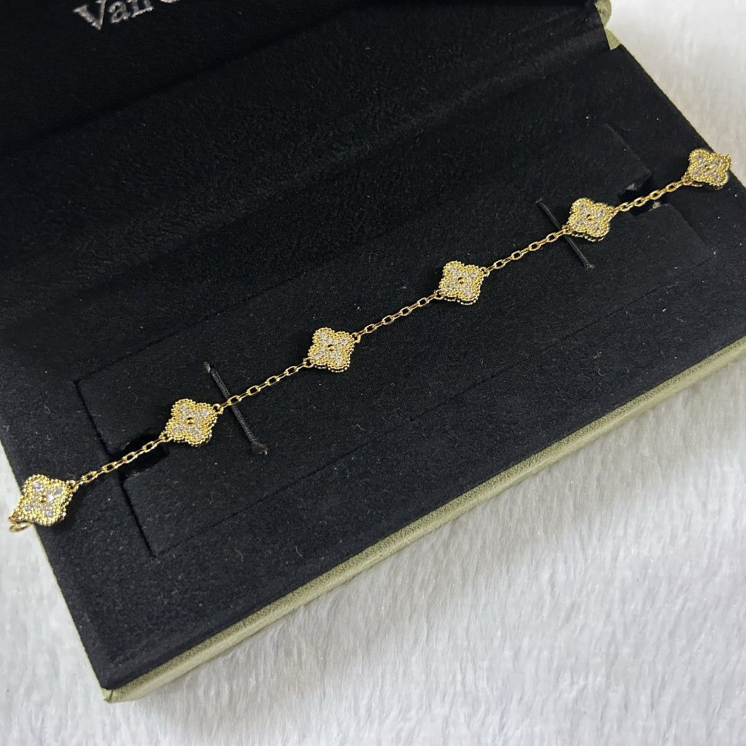 [Glow]New CLOVER 6 MOTIF DIAMOND BRACELET