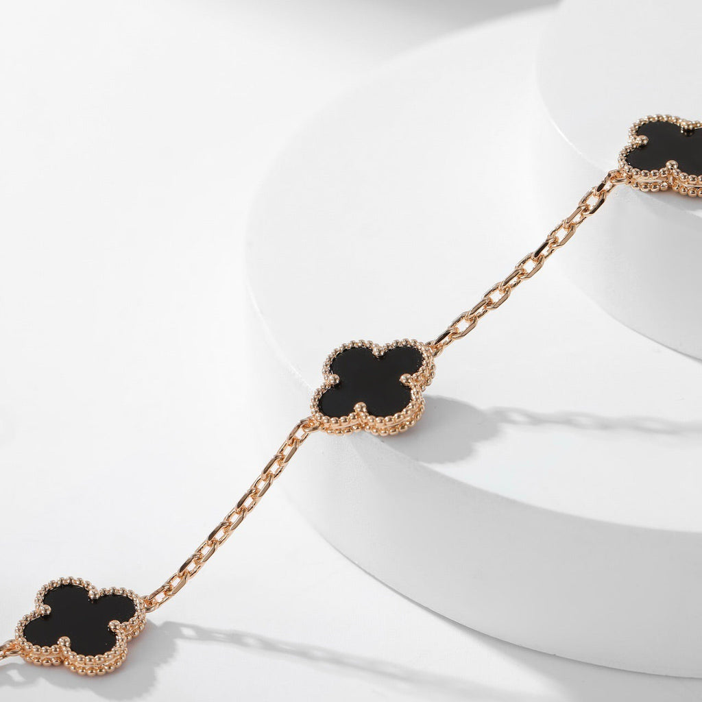 ¡®Glow¡¯CLOVER 10 MOTIFS ONYX NECKLACE