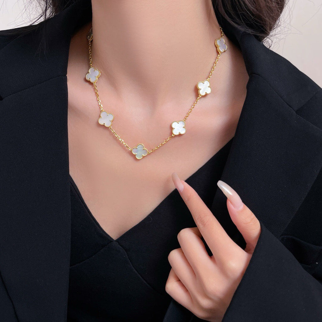¡®Glow¡¯CLOVER 10 MOTIFS WHITE MOTHER OF PEARL NECKLACE