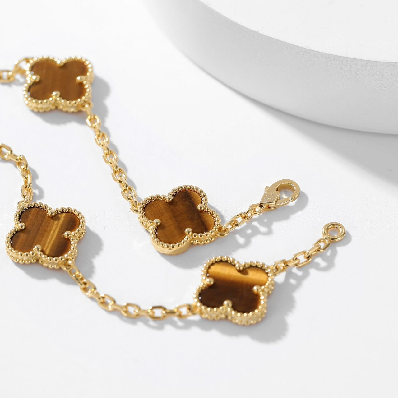 ¡®Glow¡¯CLOVER 10 MOTIFS TIGER EYE NECKLACE