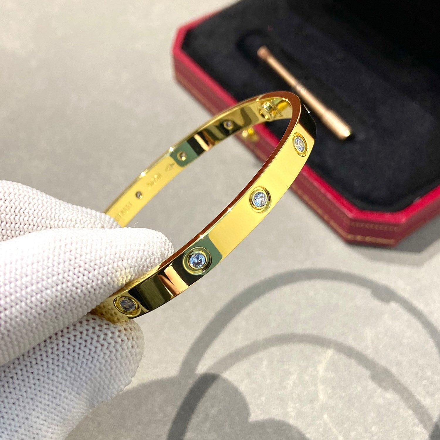 GlowLOVE BRACELET 6.1MM 10 DIAMONDS