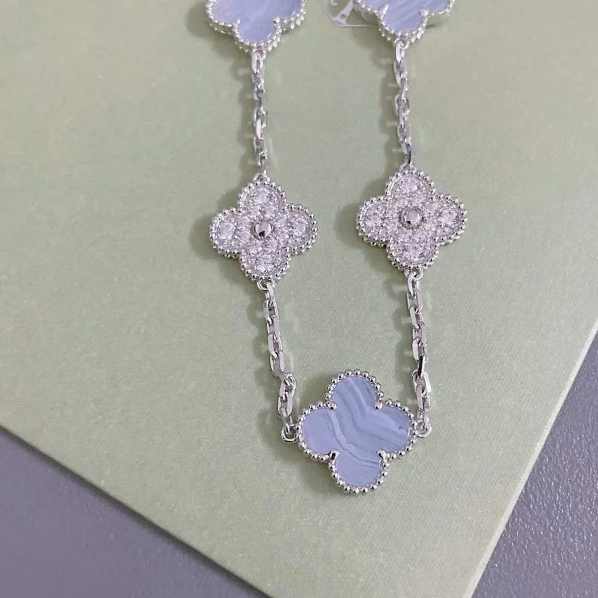 [Glow]New  CLOVER 5 MOTIF PURPLE CHALCEDONY BRACELET COLLECTION
