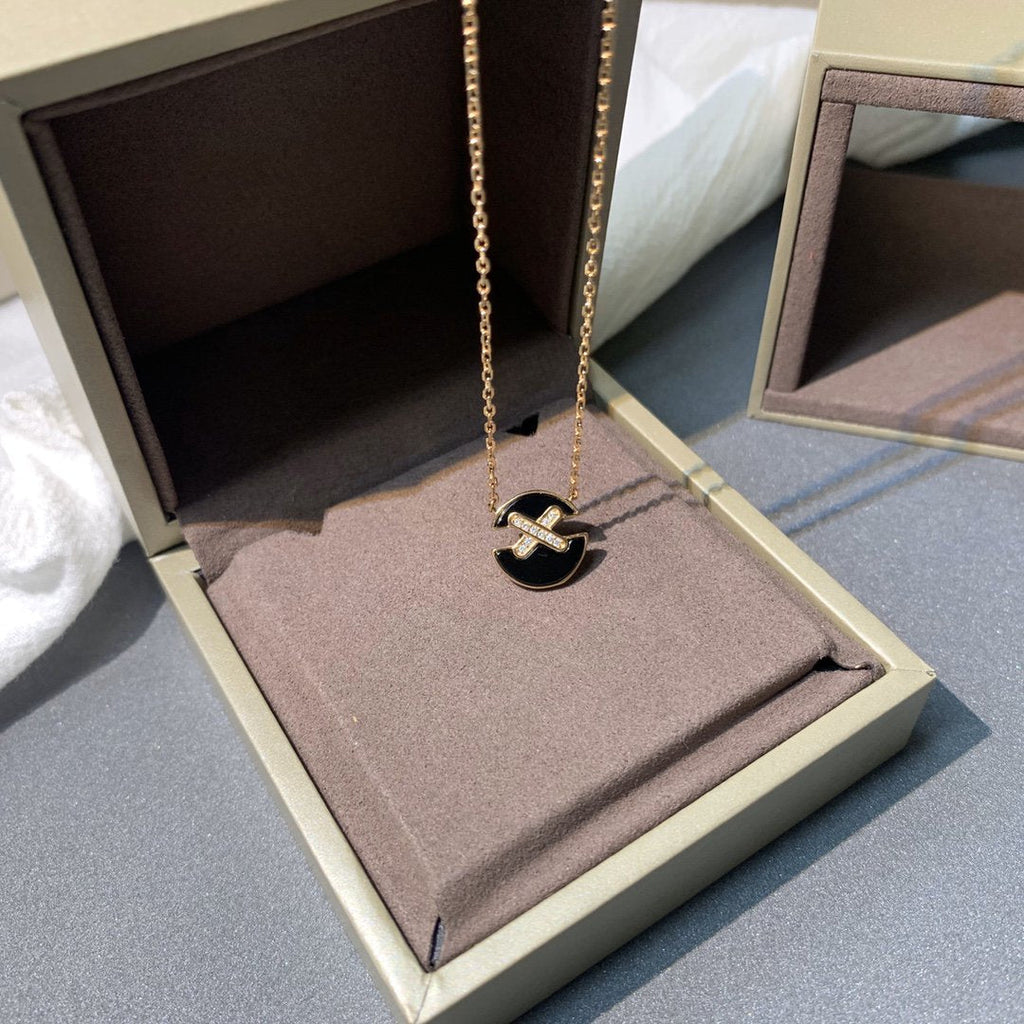 GlowJEUX DE PINK GOLD DIAMOND NECKLACE