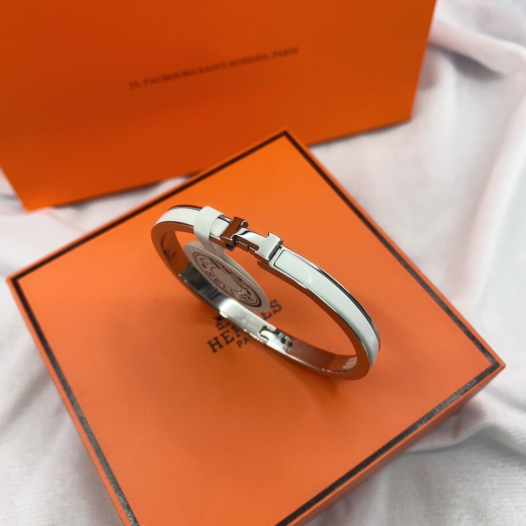GlowCLASSIC HM CLIC WHITE 8MM ENAMEL BRACELET