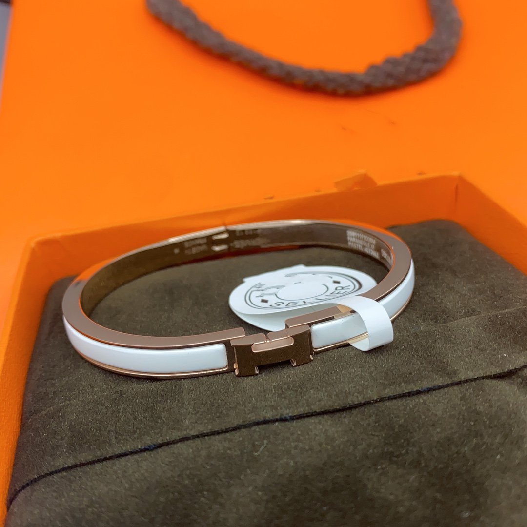 GlowCLASSIC HM CLIC WHITE 8MM ENAMEL BRACELET