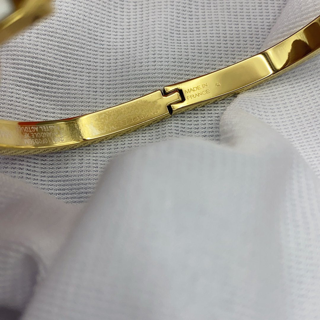 GlowCLASSIC HM CLIC WHITE 8MM ENAMEL BRACELET