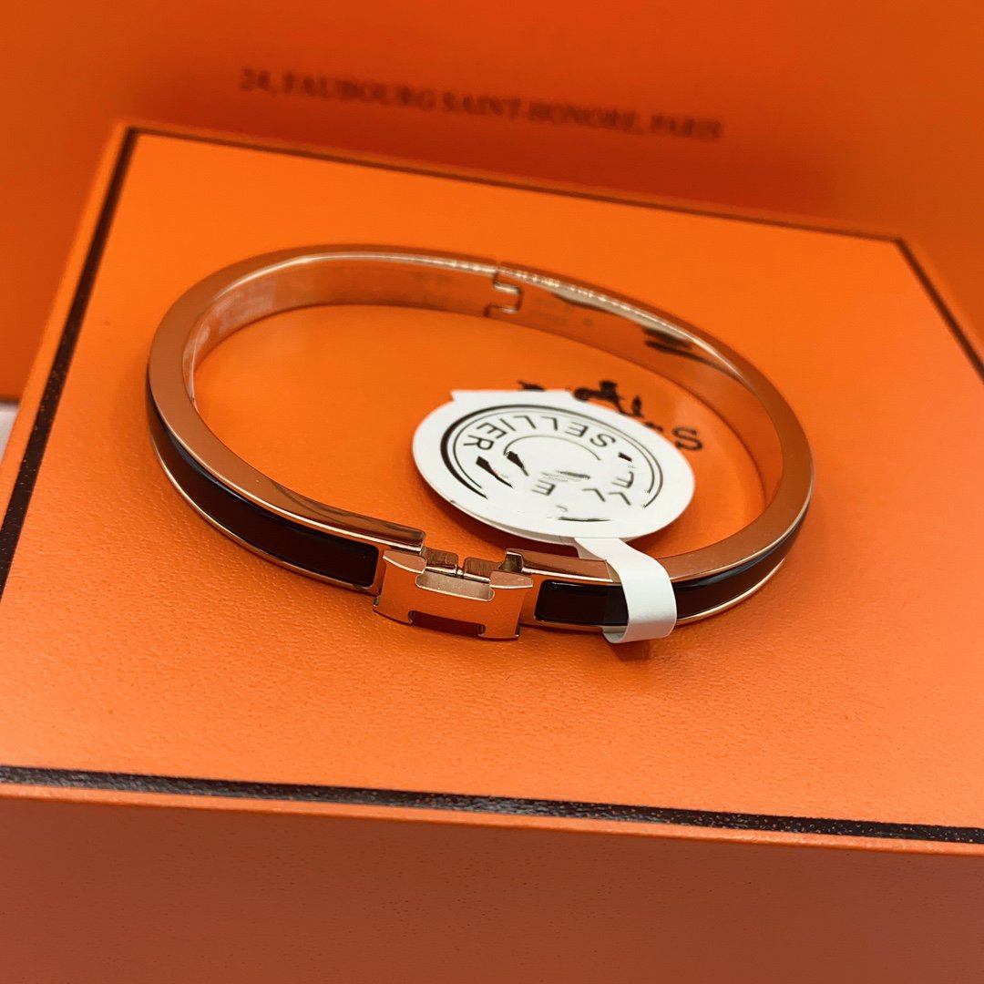 GlowCLASSIC HM CLIC BLACK 8MM ENAMEL BRACELET