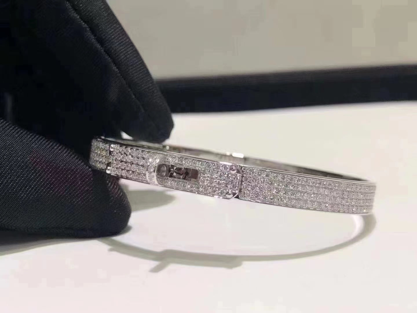 GlowHM KELLY BRACELET IN SILVER AND FULL PAVE DIAMOND