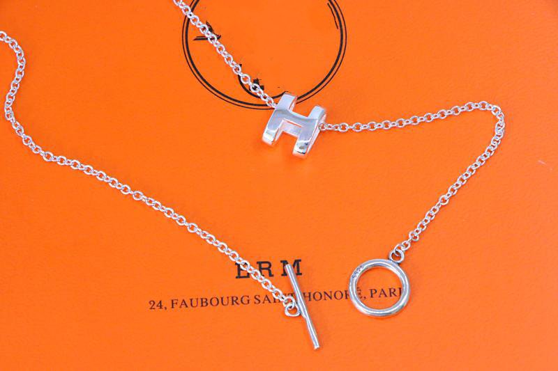 GlowHM NECKLACE H LETTER OVAL SERIES