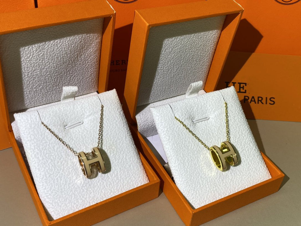 GlowHM CLIC YELLOW ENAMEL GOLD NECKLACE