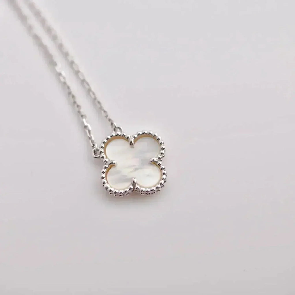 ¡®Glow¡¯CLOVER  15MM WHITE MOTHER-OF-PEARL SILVER