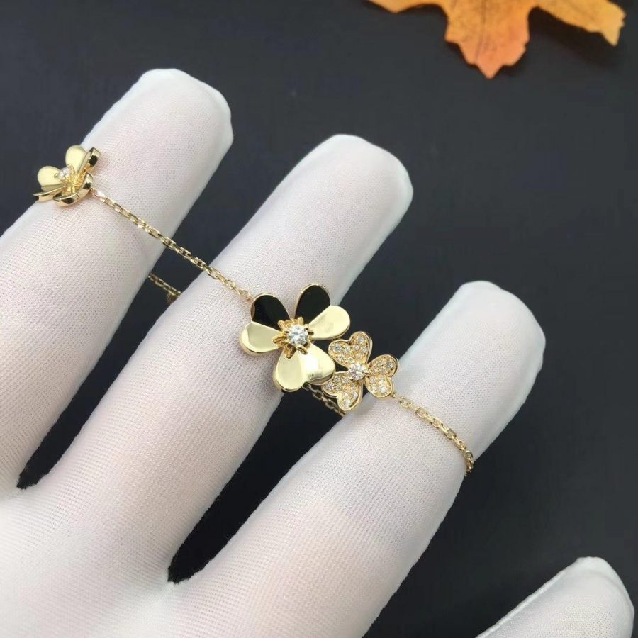 ¡®Glow¡¯FRIVOLE GOLD 5 FLOWERS BRACELET
