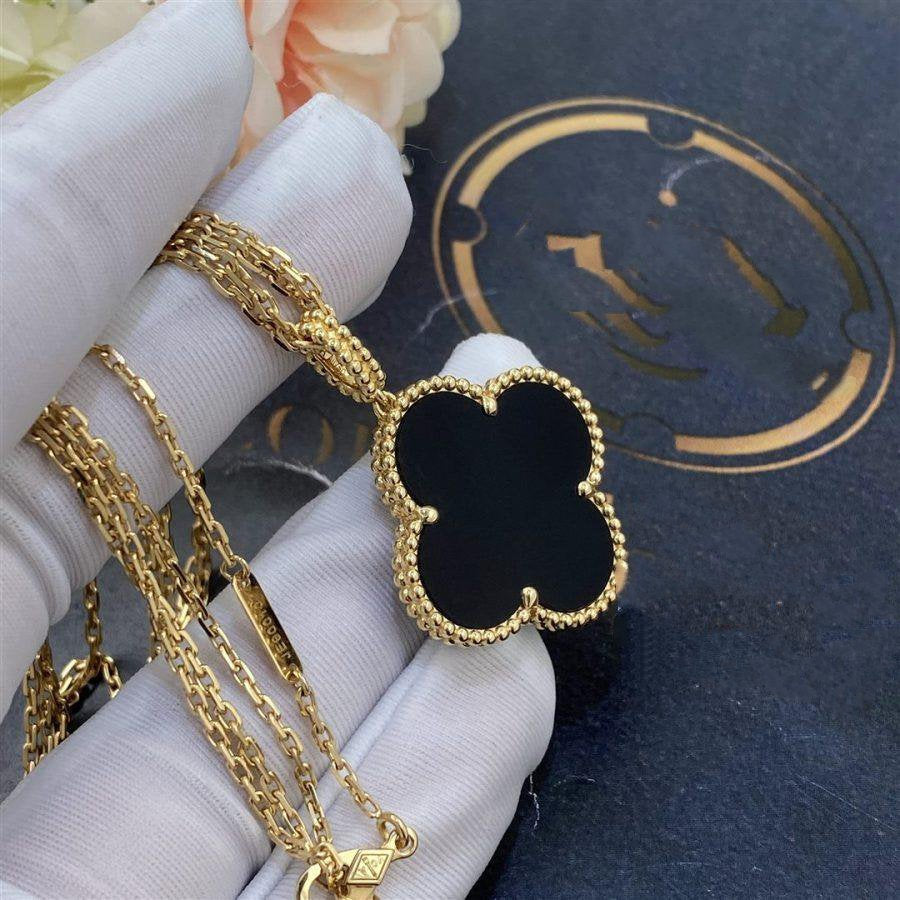 ¡®Glow¡¯CLOVER 25MM GOLD ONYX BIG CLOVER NECKLACE